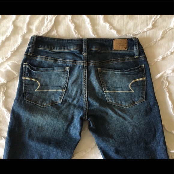American Eagle Distressed Jeans - Picture 4 of 8
